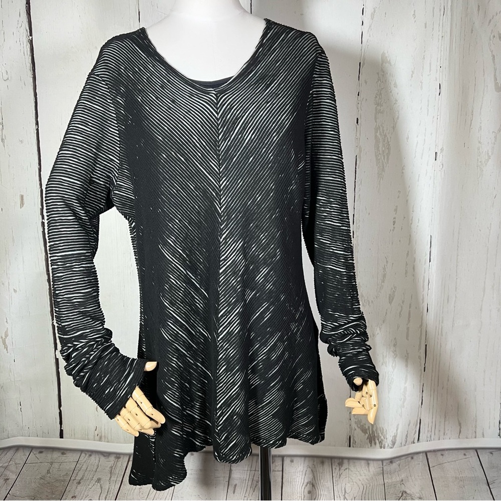 Cut Loose Textured Striped Illusion Lagenlook Knit Tunic Top Size XL EUC